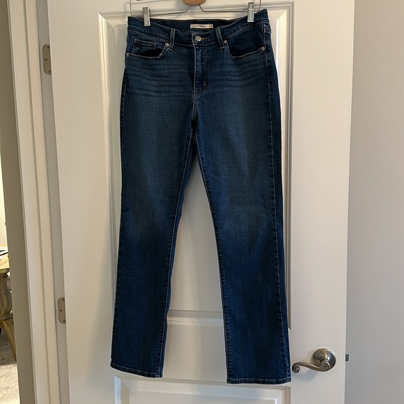 Women’s Levi’s classic straight leg 8 - Picture 5 of 5
